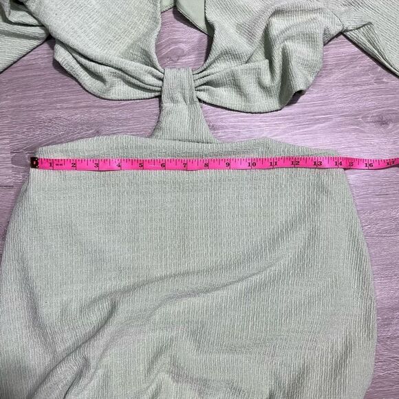 Fourteenth Place Sol Side Cut Out Long Sleeve Midi- Maxi Dress Size M Green NWOT - Picture 15 of 16